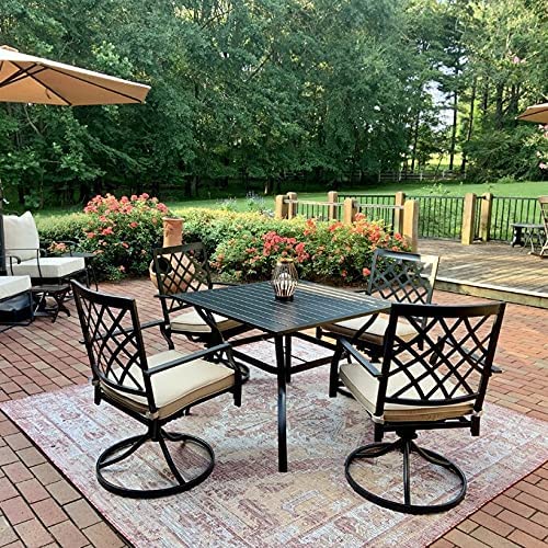 How to Create A Cozy Outdoor Dining Haven